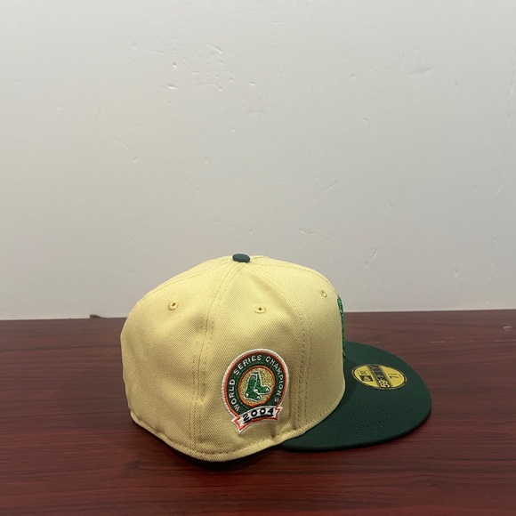 New Era, 59Fifty Fitted Hat, Boston Red Sox, St Patrick’s Day - Picture 4 of 11